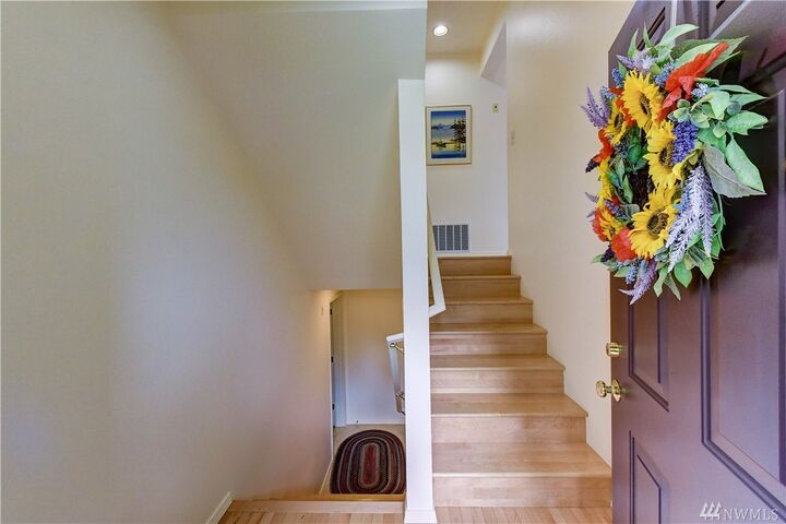 Property Photo:  5221  236th Place SE 22-1  WA 98029 