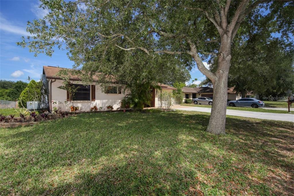 Property Photo:  1064 Deer Hollow Boulevard  FL 34232 