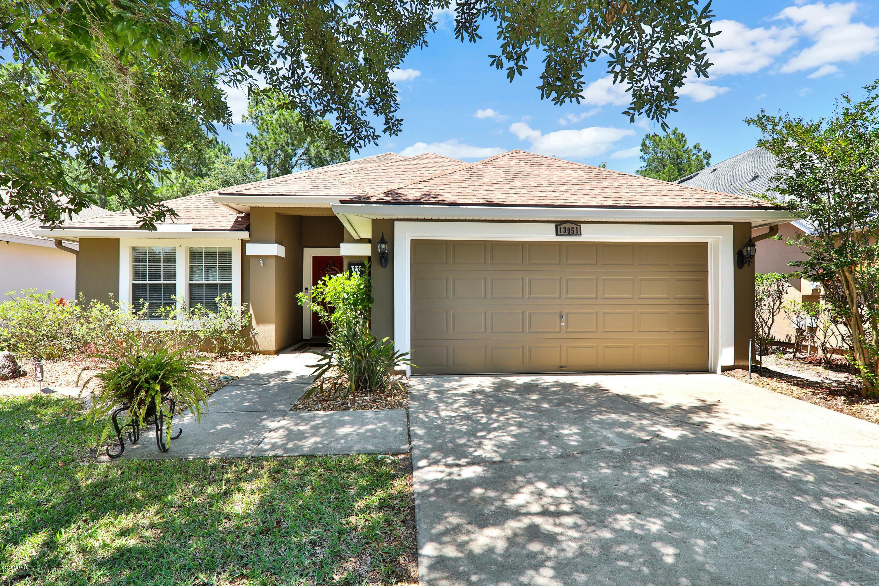 Property Photo:  13951 Devan Lee Drive N  FL 32226 