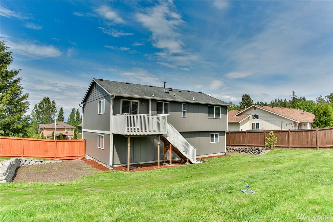 Property Photo:  6702 49th St NE  WA 98270 