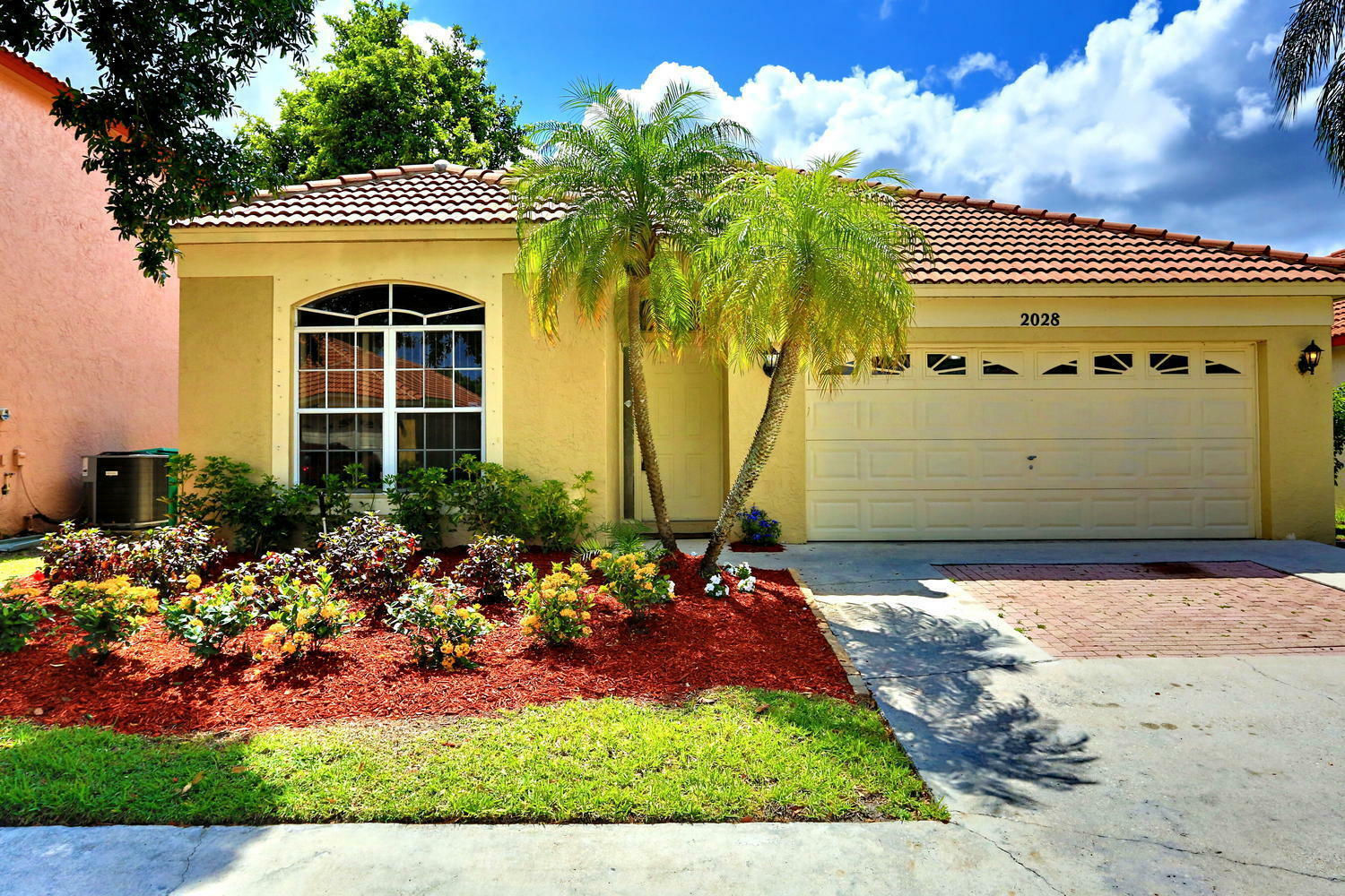 Property Photo:  2028 Bonisle Circle  FL 33418 