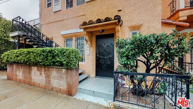 9046 Phyllis Ave  West Hollywood CA 90069 photo