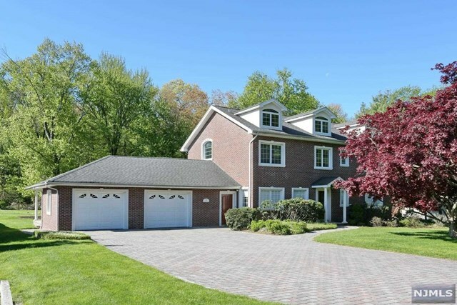 Property Photo:  119 Old Tappan Road  NJ 07675 