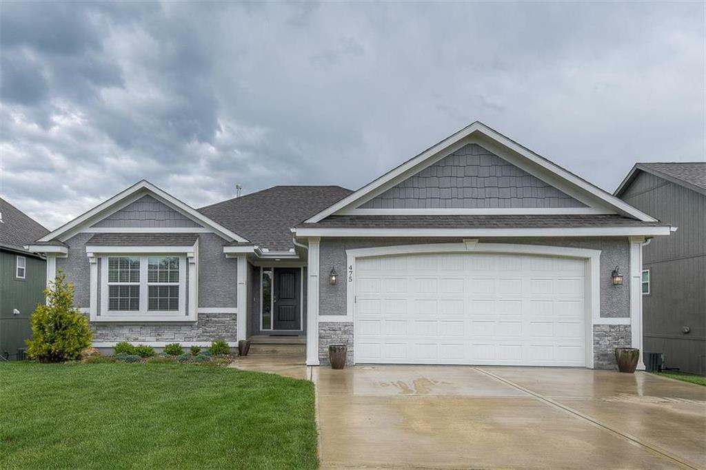 Property Photo: 475 S 137th Place KS 66012