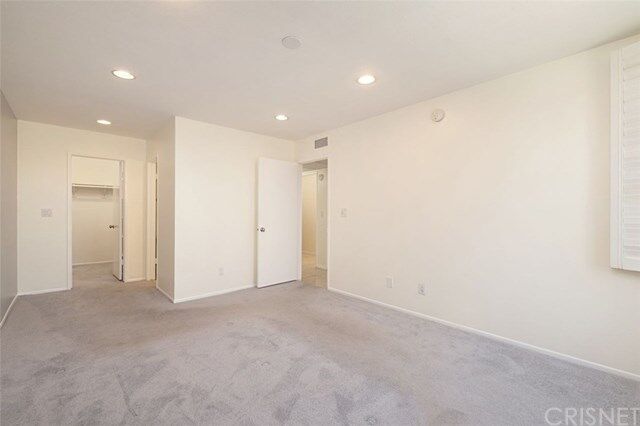 12720 Burbank Boulevard 229  Valley Village CA 91607 photo