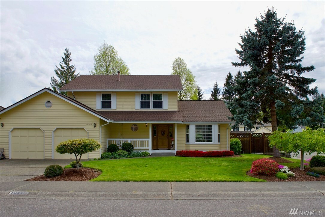 Property Photo:  15003 SE 181st St  WA 98058 