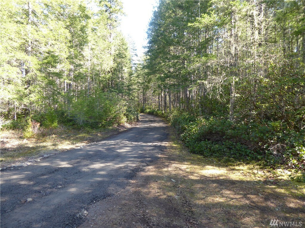 Property Photo:  1 W Wilderness Ln  WA 98380 