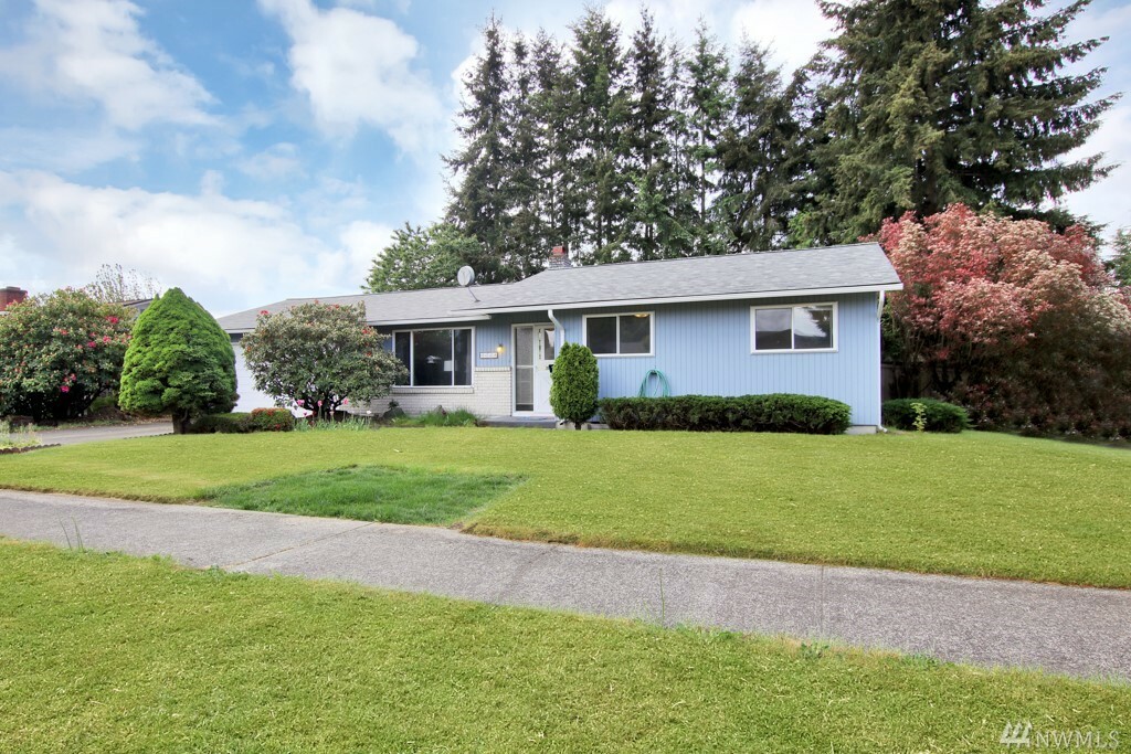 Property Photo:  5728 N 12th St  WA 98406 