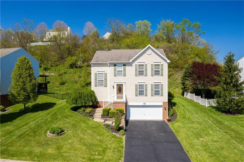 Property Photo:  6027 Hawthorn Drive  PA 15108 