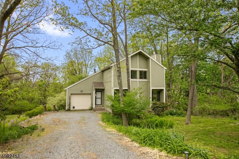 Property Photo:  32 Blossom Rd  NJ 08827 