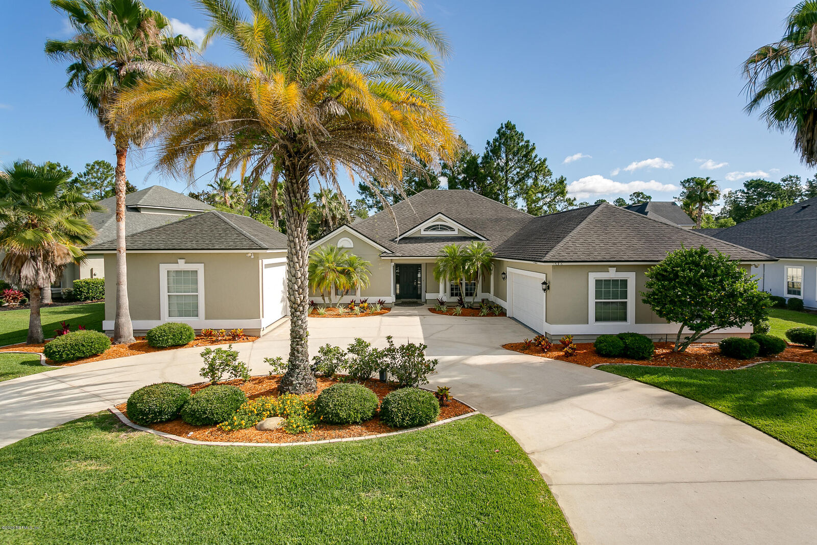 Property Photo:  1736 River Hills Drive  FL 32003 