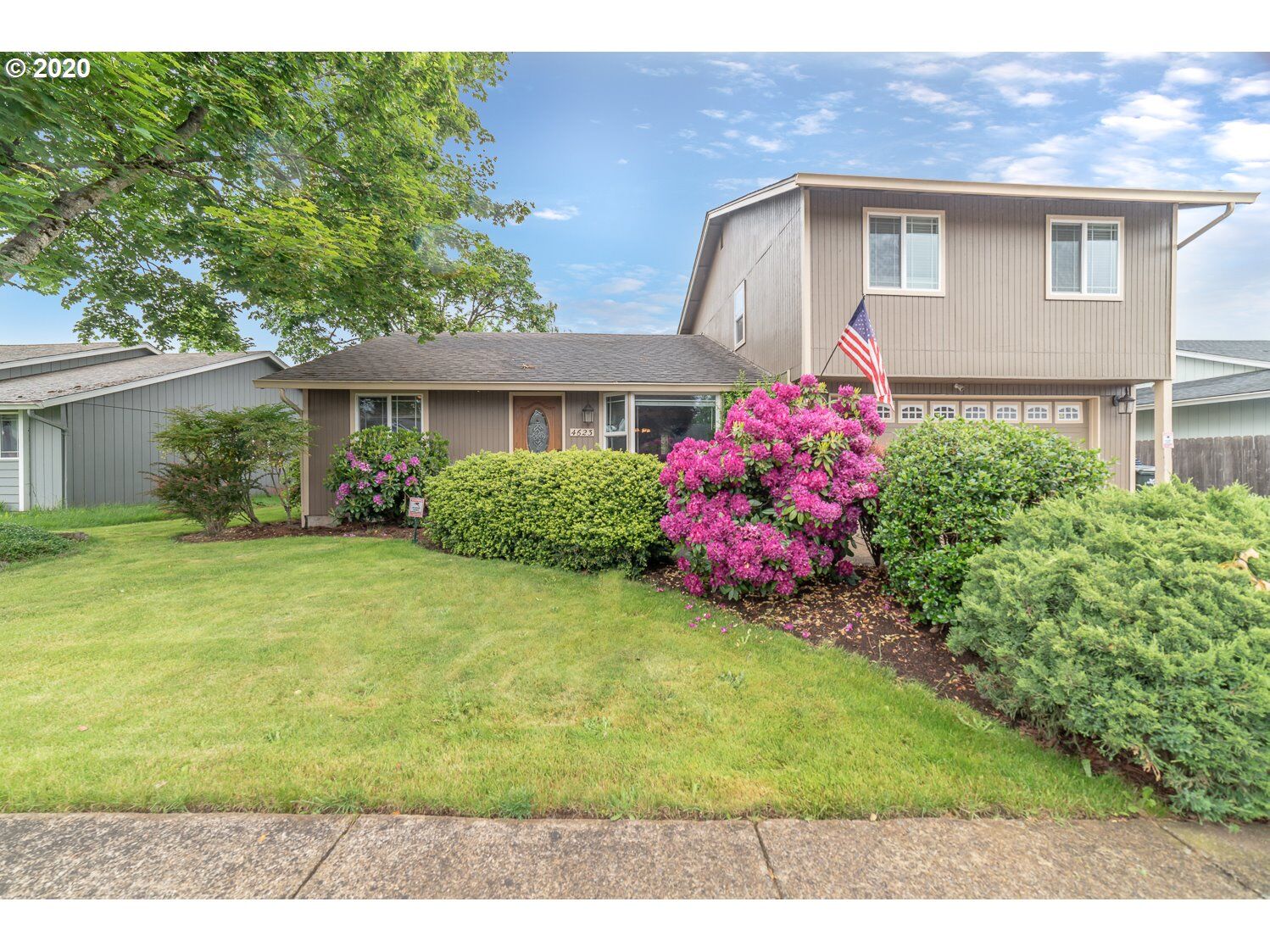 Property Photo:  4623 Fuller Ave  OR 97402 