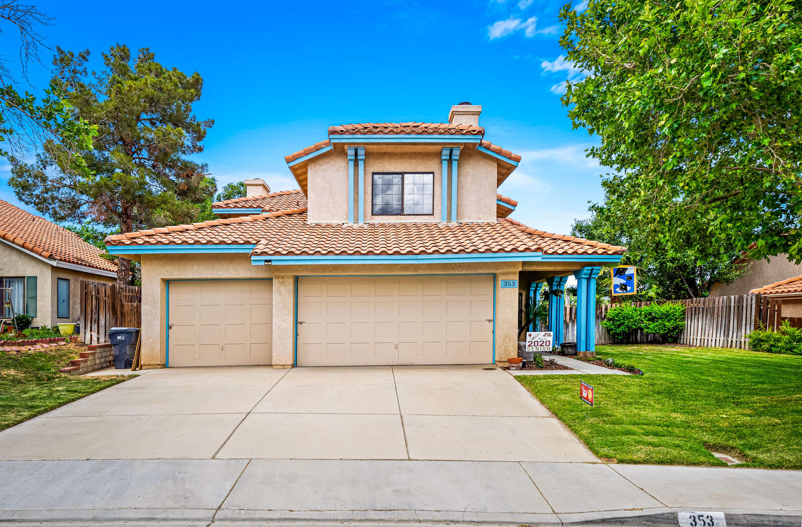 Property Photo:  353 Rainbow Terrace  CA 93551 