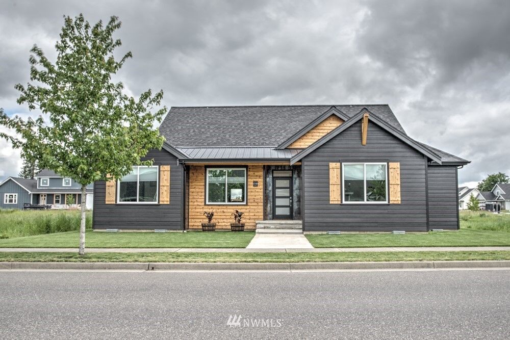 House for sale in Lynden 1749 Aaron Drive, Lynden, WA 98264