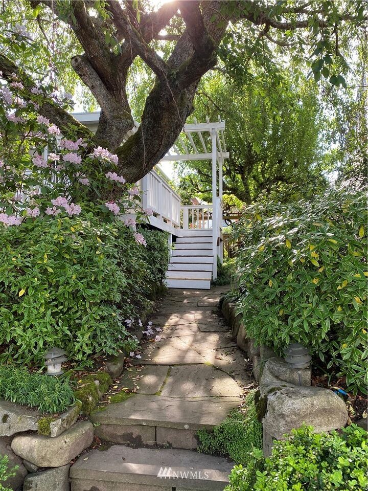 Property Photo: 7011 4th Avenue NW WA 98117