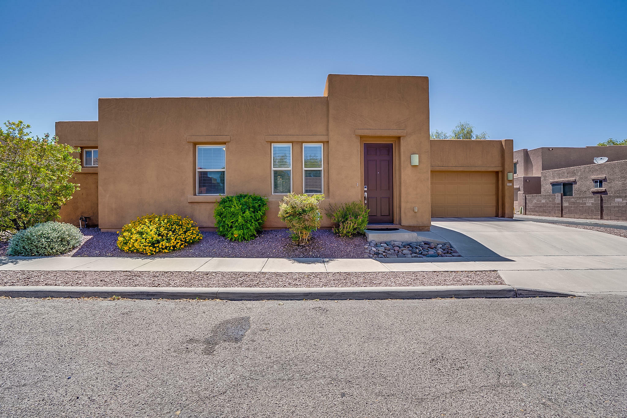 Property Photo:  2933 N Cardell Circle  AZ 85712 