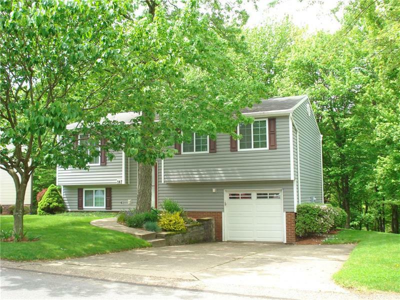 147 Walden Way  Imperial PA 15126 photo
