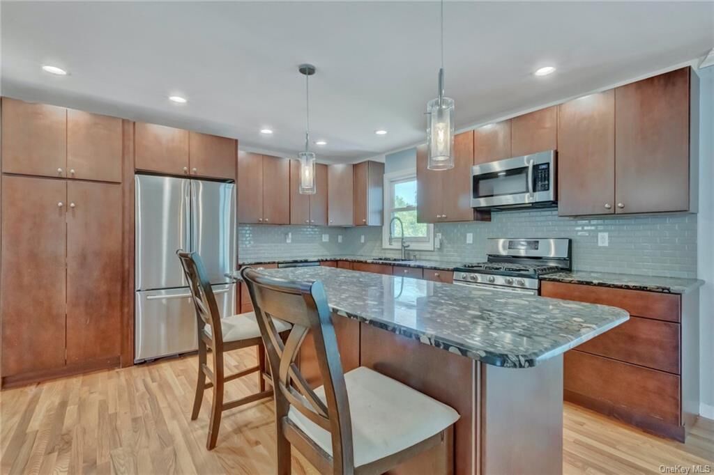 Property Photo: 16 Castle Court NY 10984