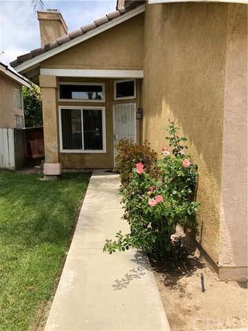 Property Photo: 1492 Heirloom Avenue CA 92571
