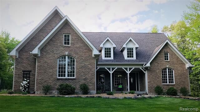 Property Photo: 689 Indian Lake Road MI 48371
