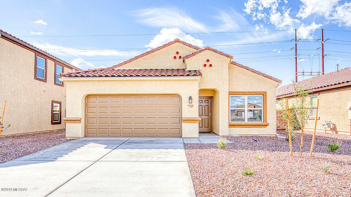 Property Photo: 10235 N Crooked Peak Trail AZ 85653