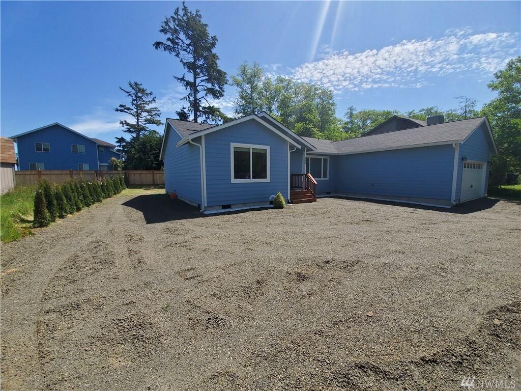 Property Photo:  632 Duck Lake Dr SE  WA 98569 