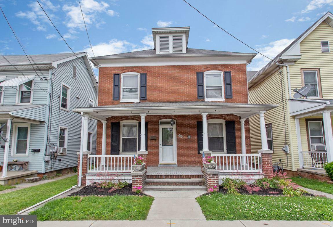 Property Photo:  505 Frederick Street  PA 17331 