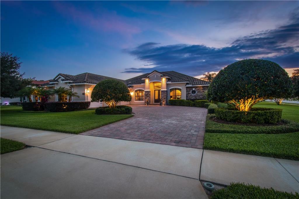 Property Photo: 8680 Crested Eagle Place FL 32771