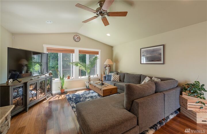 Property Photo:  1323  Wilson Avenue  WA 98230 