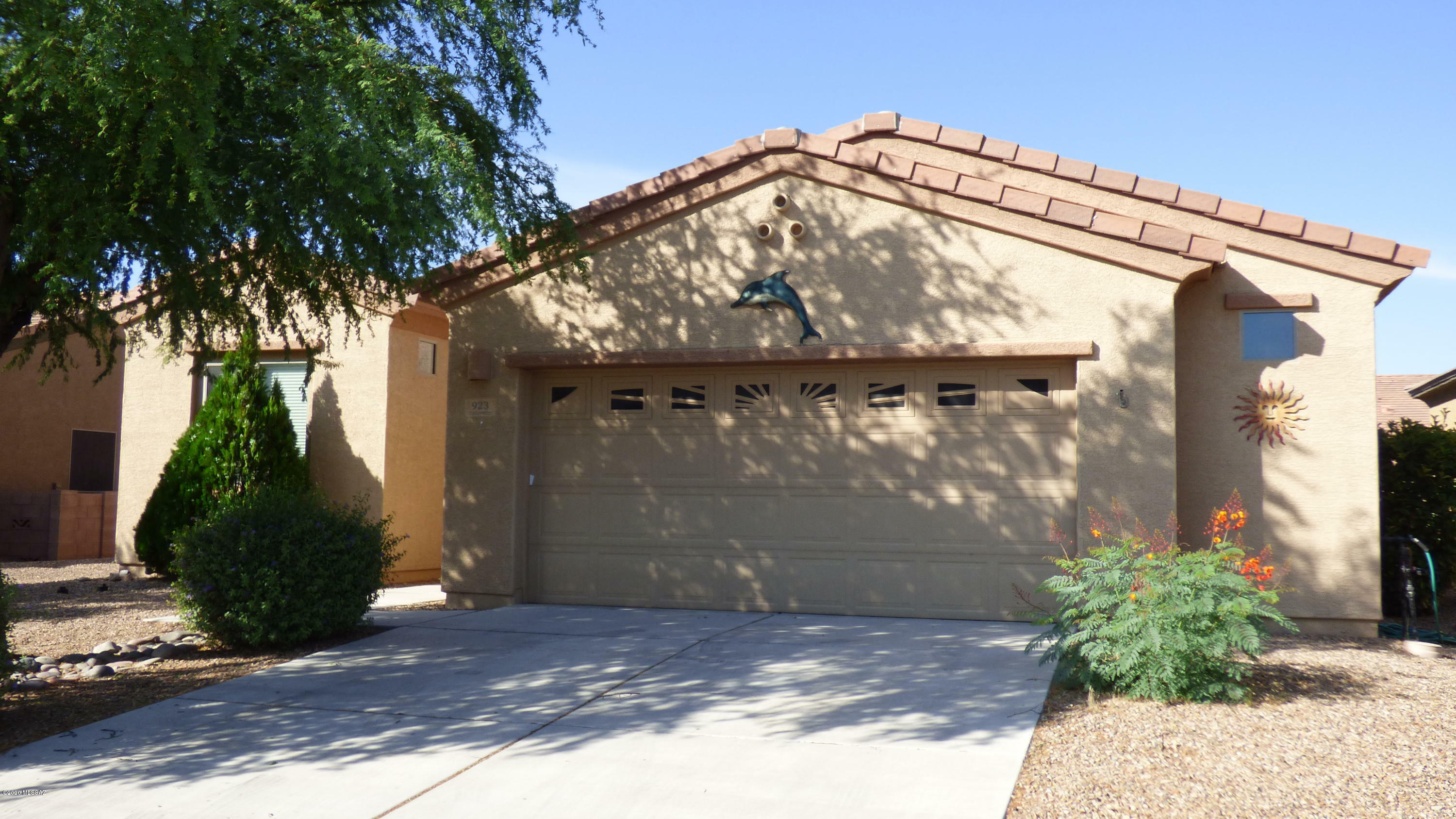 Property Photo:  923 W Bosch Drive  AZ 85614 