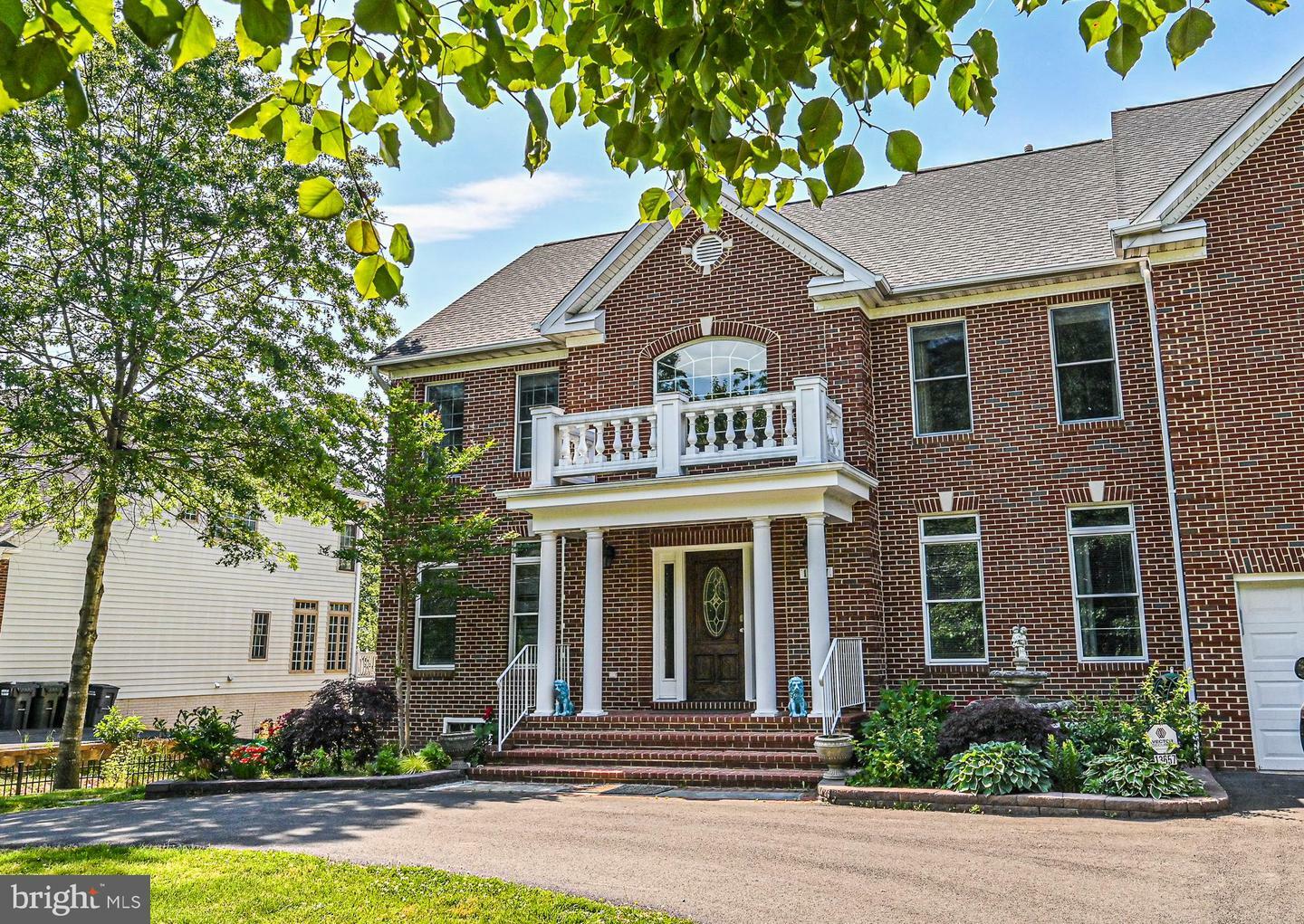 Property Photo:  13657 Leland Road  VA 20120 