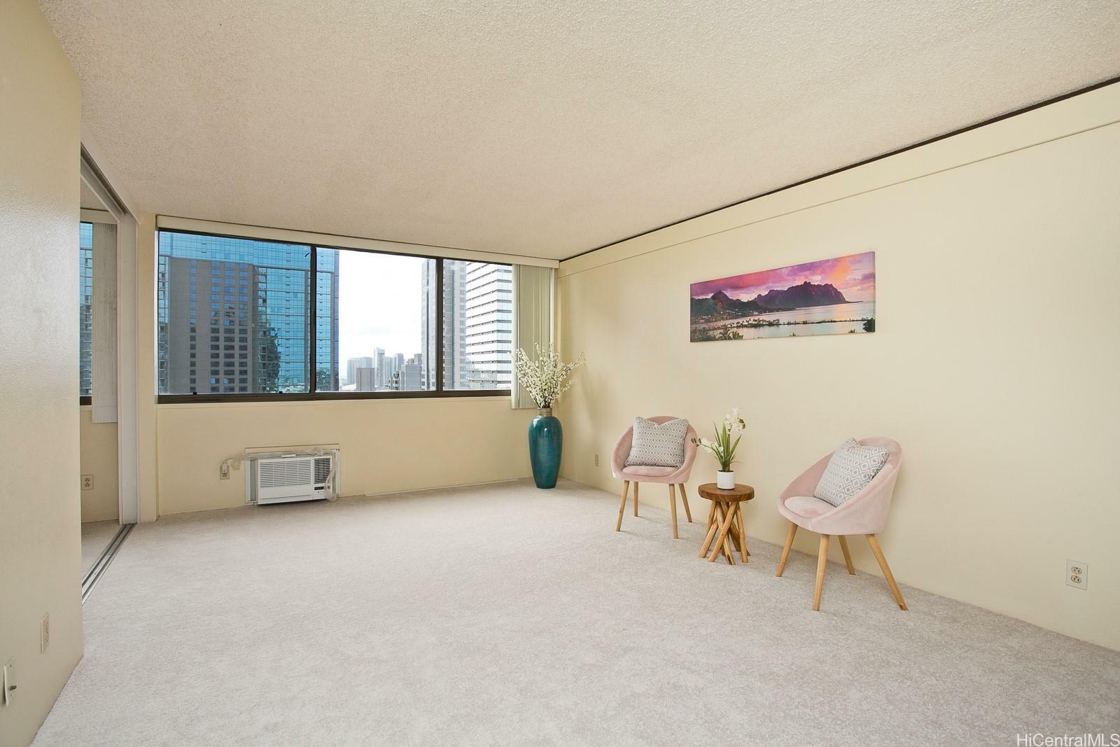 Property Photo:  1255 Nuuanu Avenue #E2105  HI 96817 