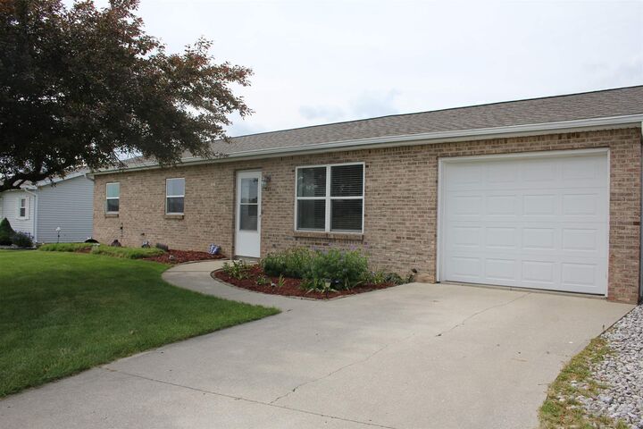 521 W State Street  Ashley IN 46705 photo