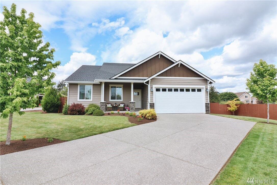 Property Photo:  1729 Hillcrest Lp  WA 98274 