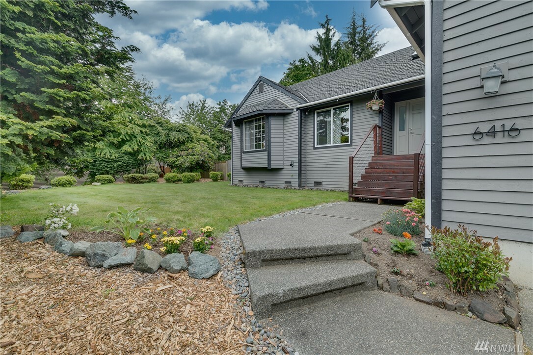 Property Photo: 6416 138th Place SE WA 98296