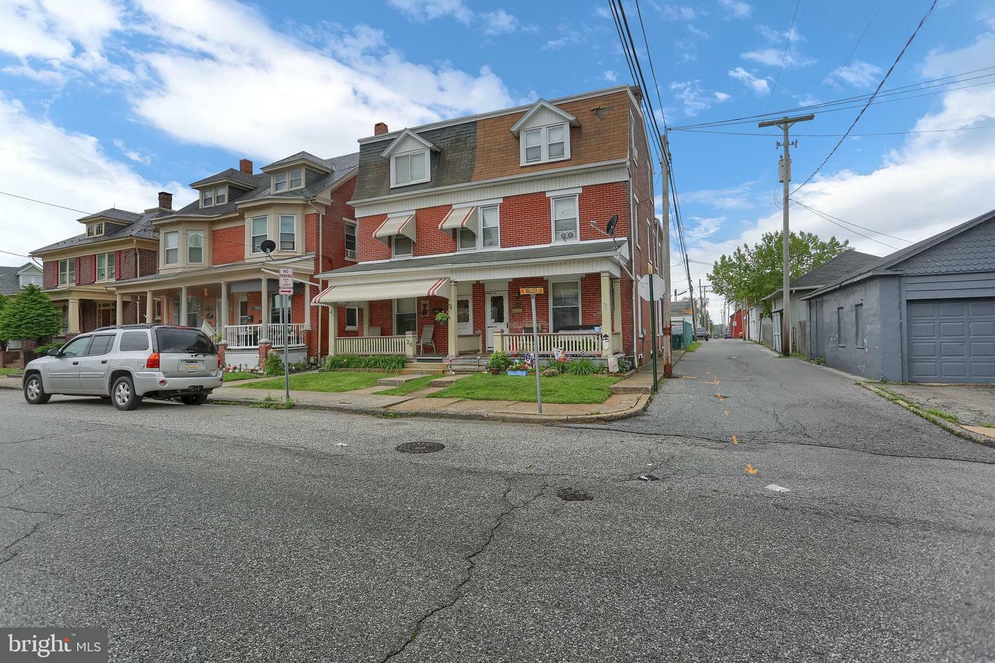 Property Photo:  22 Linden Avenue  PA 17356 