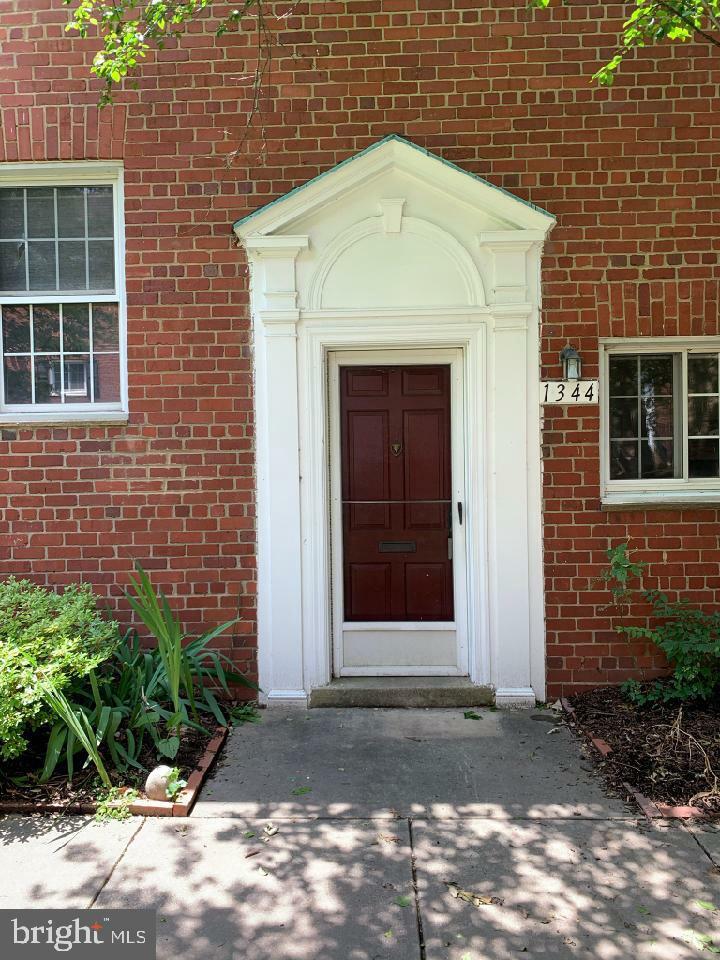 Property Photo:  1344 Martha Custis Drive  VA 22302 