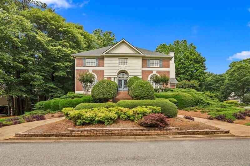 Property Photo:  10200 Groomsbridge Road  GA 30022 