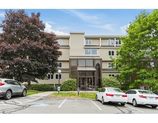 Property Photo:  2 Duck Pond Road 110  MA 01915 