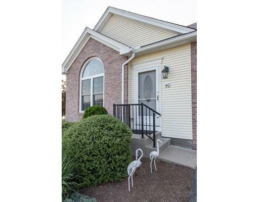 Property Photo: 40 Wynnfield Cir 40 MA 01077