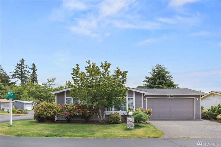 Property Photo: 14707 45th Ave Ct NW, #20 WA 98332