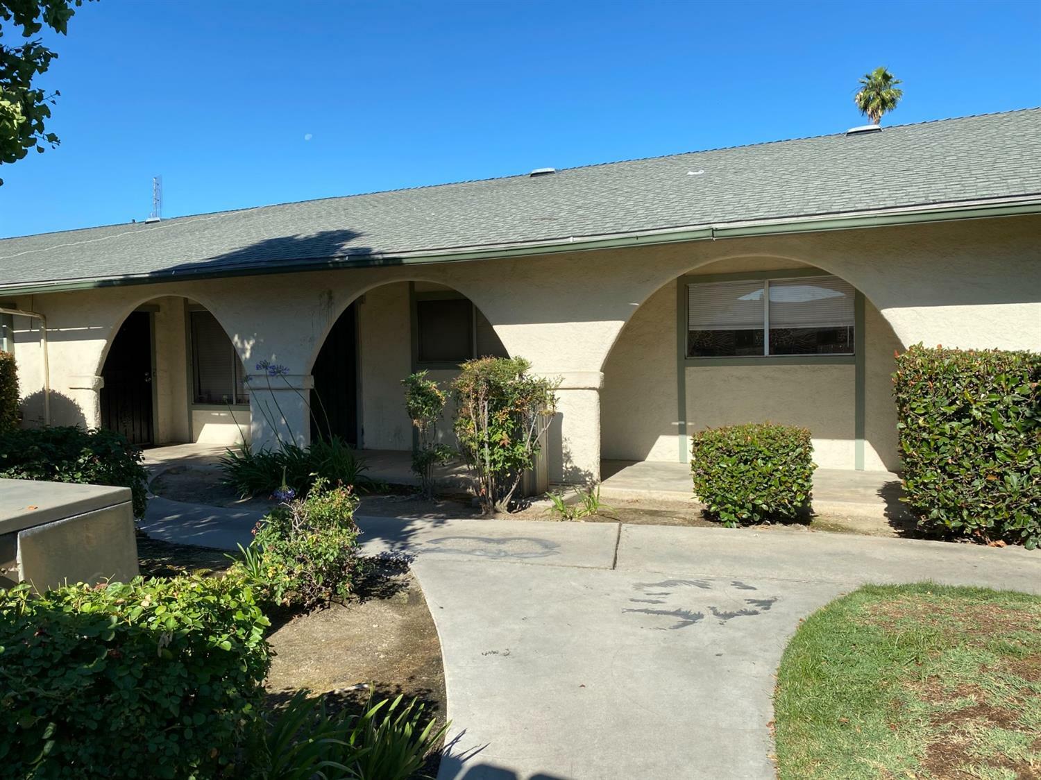 Property Photo:  4002 E Dakota Avenue 108  CA 93726 