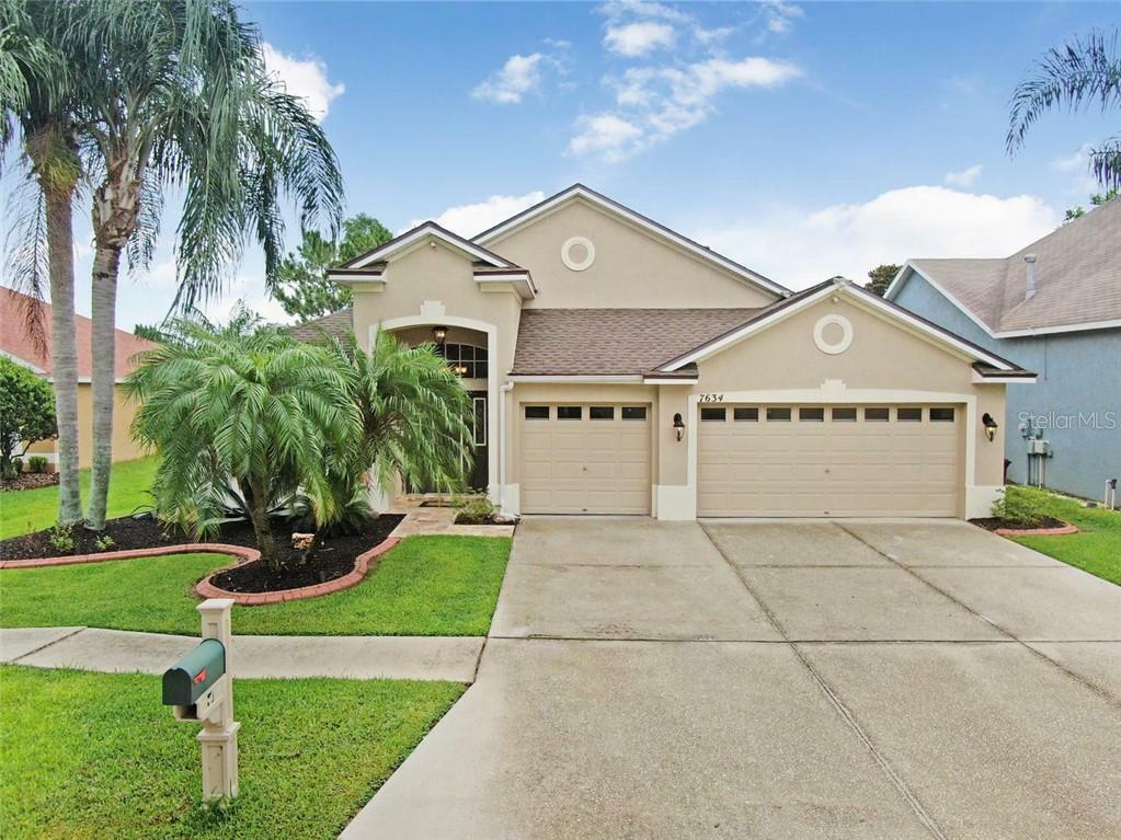 Property Photo:  7634 Nottinghill Sky Drive  FL 33572 