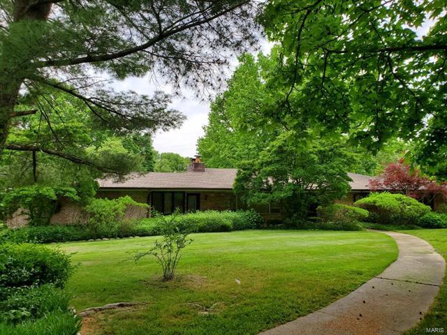Property Photo: 11350 South 40 Drive 63131