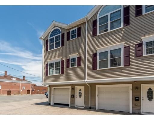 Property Photo:  14 Munroe Avenue 1  MA 02453 