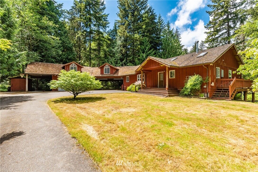 Property Photo:  3050  Forest Lane  WA 98260 
