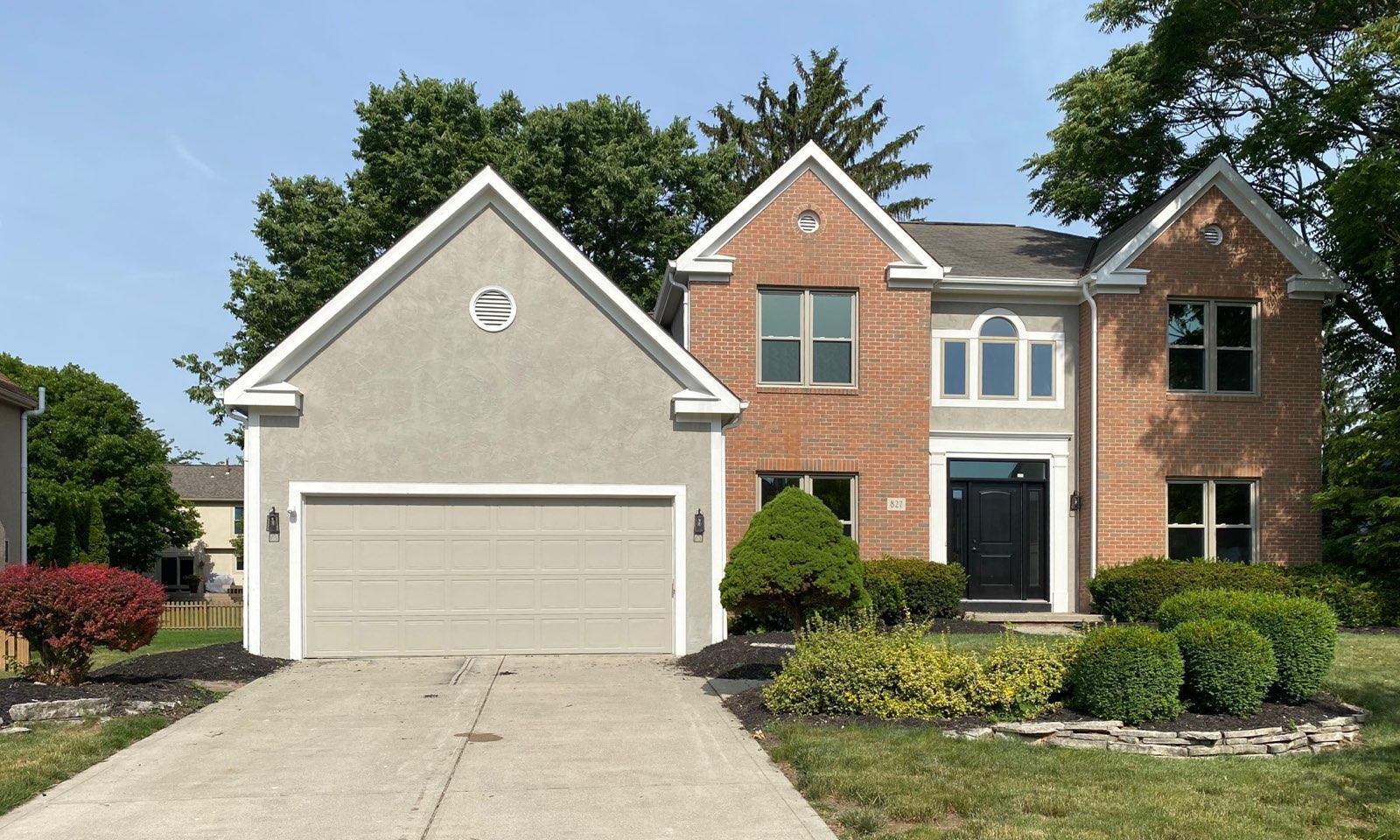 Property Photo: 827 Claycross Court OH 43119