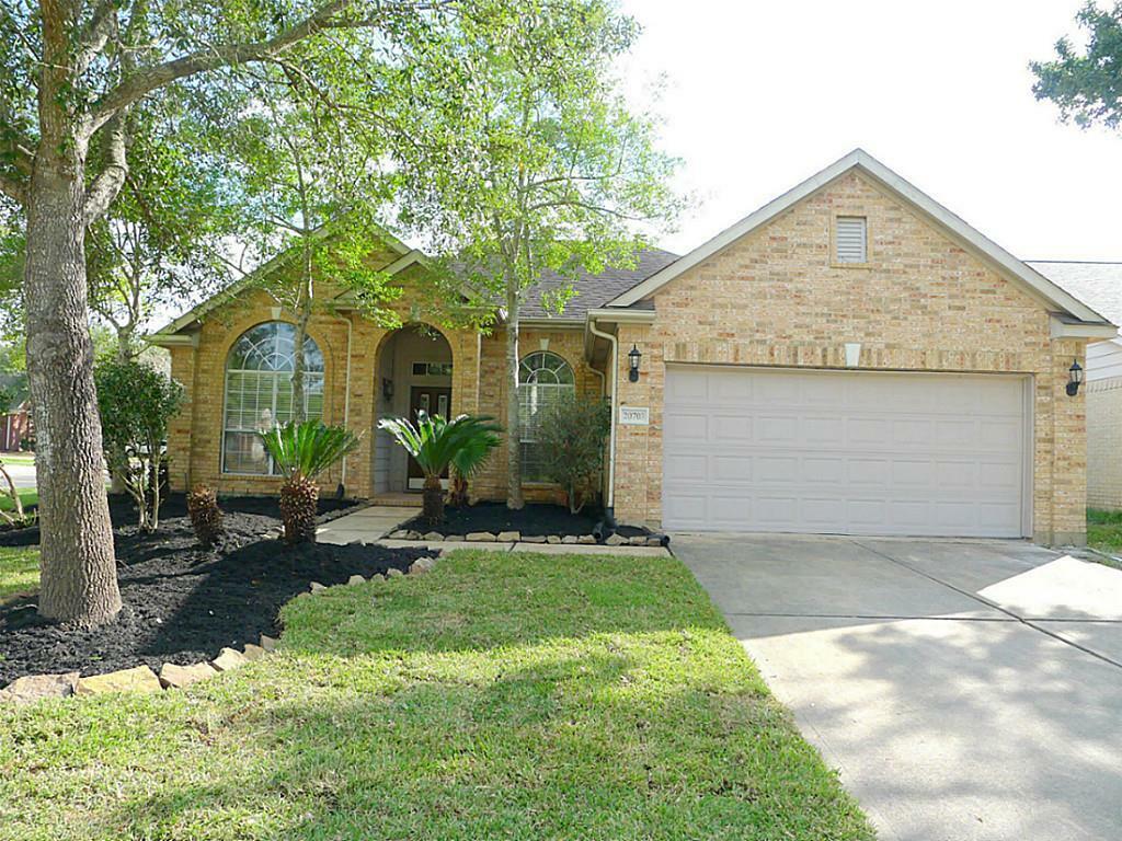 Property Photo:  20703 Whitevine Way  TX 77450 