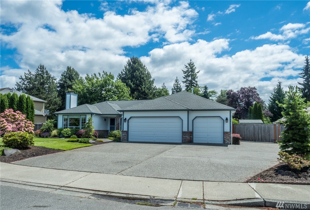 Property Photo: 21903 38th Avenue W WA 98036