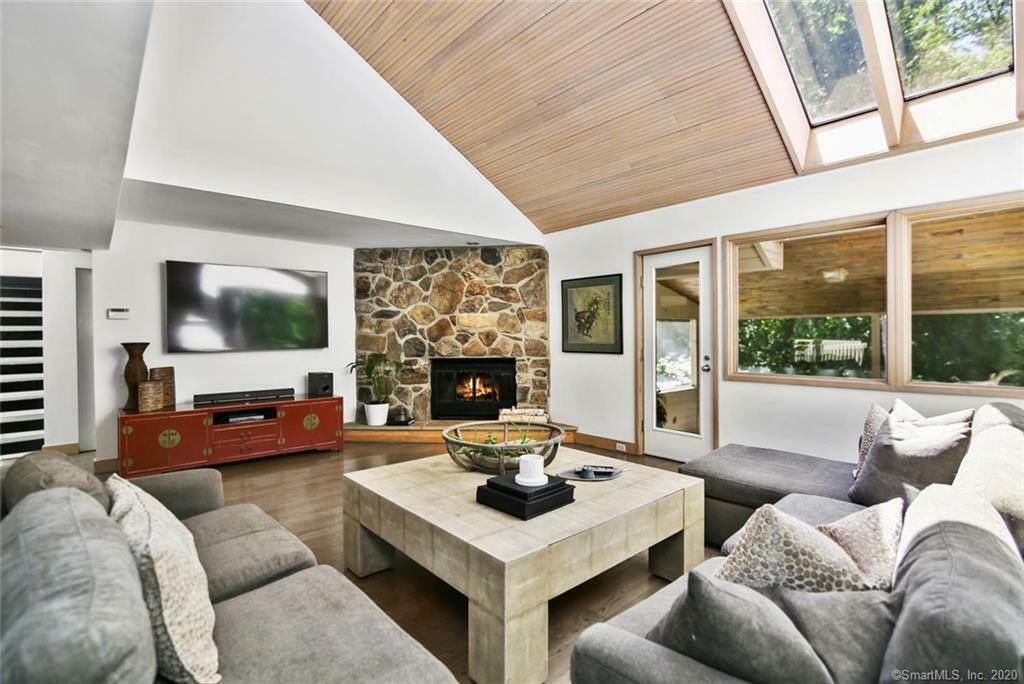 Property Photo: 132 Lords Highway CT 06883